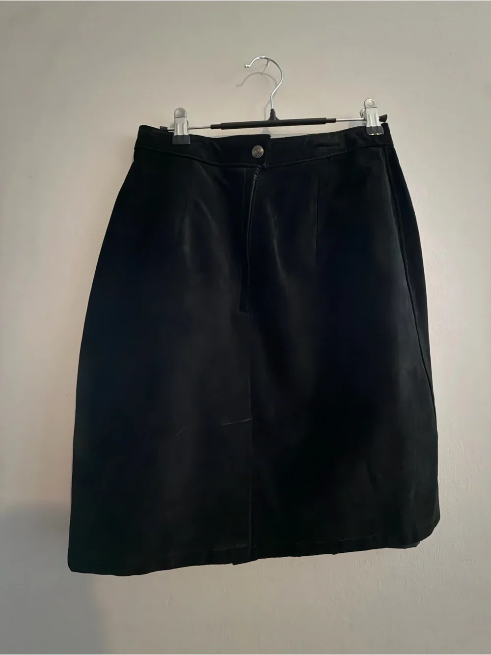Vintage The Limited 100% leather skirt size 8